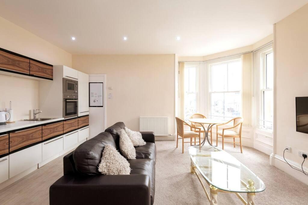 Castlebank House Flats, Dingwall Dış mekan fotoğraf