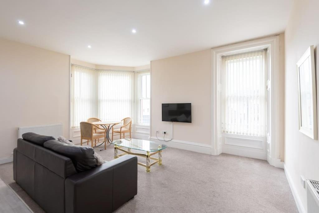 Castlebank House Flats, Dingwall Dış mekan fotoğraf